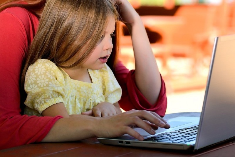 Чернігівці можуть долучитися до розроблення Стратегії захисту дітей в інтернеті