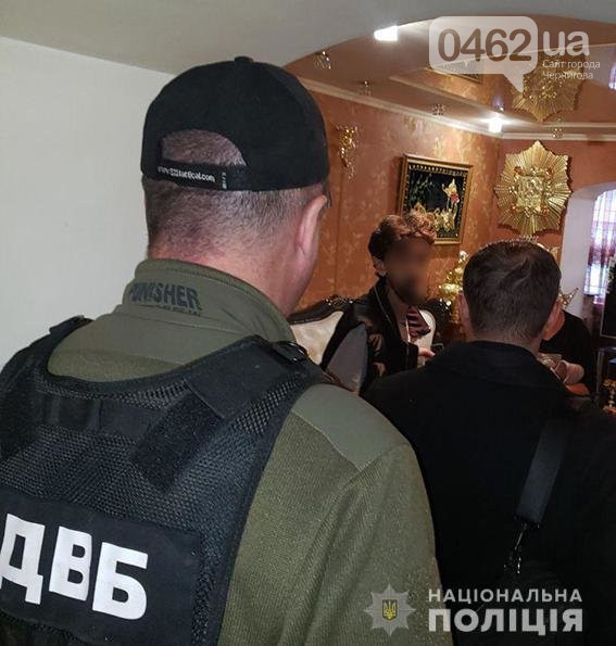 Черниговку, организовавшую в городе наркокортель, задержали