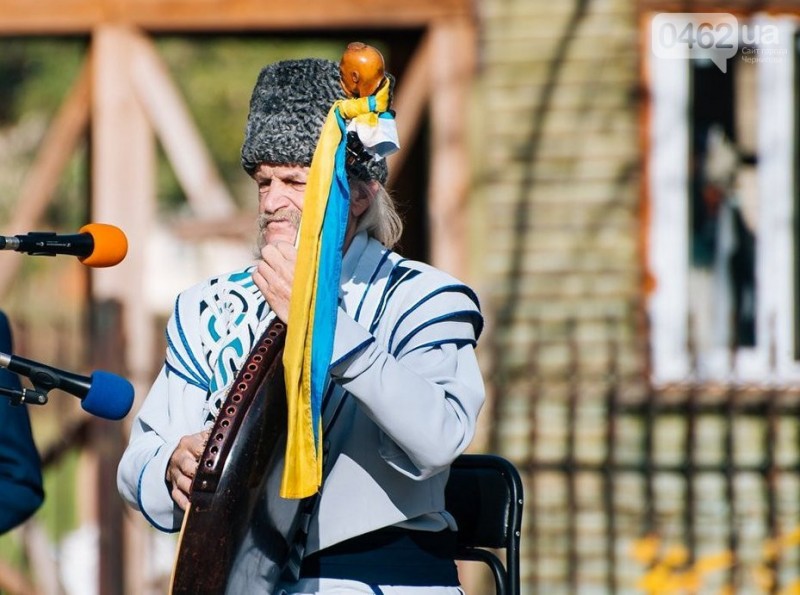 На Чернігвщині відкрили одразу кілька монументів воїнам-захисникам України