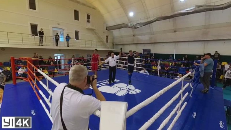 Додому із золотом: чернігівський боксер став чемпіоном України