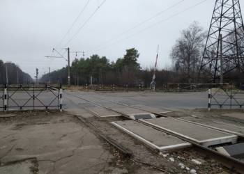 У Чернігові електричка збила на смерть чоловіка з велосипедом У Чернігові електричка збила на смерть чоловіка з велосипедом