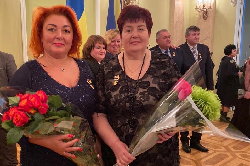 Депутатів обласної ради відзначили почесними нагородами
