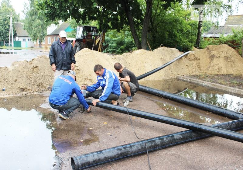 Цивілізація прийшла. В населених пунктах Чернігівської області запустили каналізацію та водогін