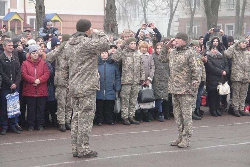 В Чернігові строковики присягнули на вірність українському народу
