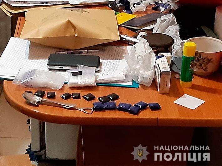 Чернігівська поліція викрила мережу збуту наркотиків в області