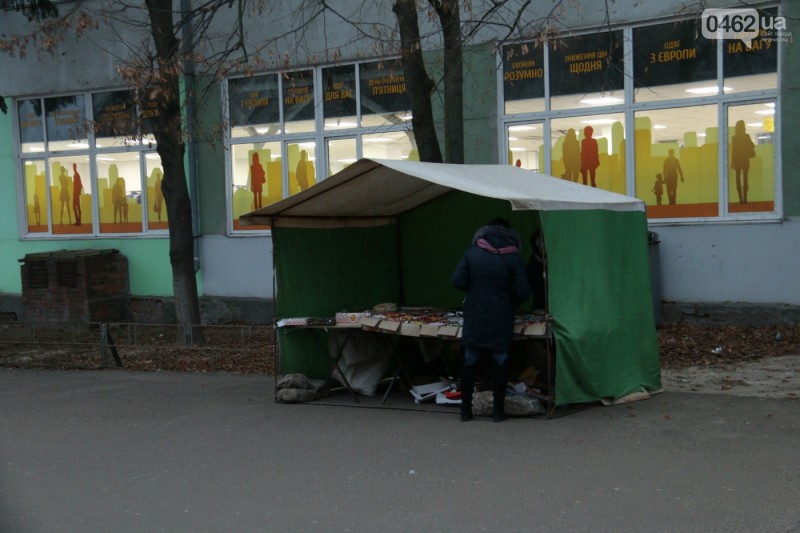 Торгові палатки «по-європейськи» у Чернігові