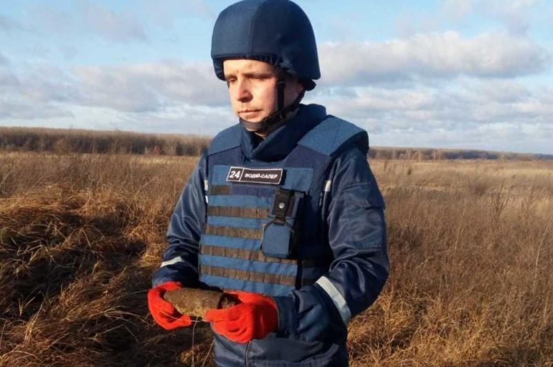 У Чернігівській області піротехніки знищили 2 авіаційні бомби