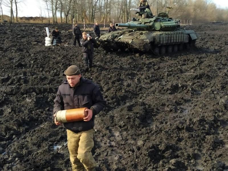 Точно в ціль: на Чернігівщині відбулись танкові стрільби