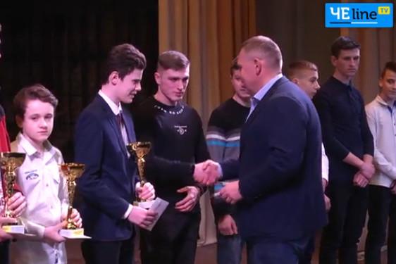 «Зірки спорту»: в Бахмачі вітали чемпіонів 2019 року (Відео)