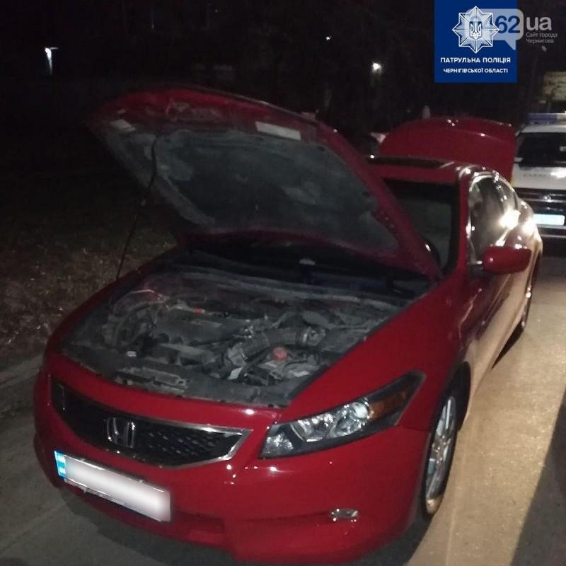 Чернігівські поліцейські виявили автівку, яку імовірно викрали