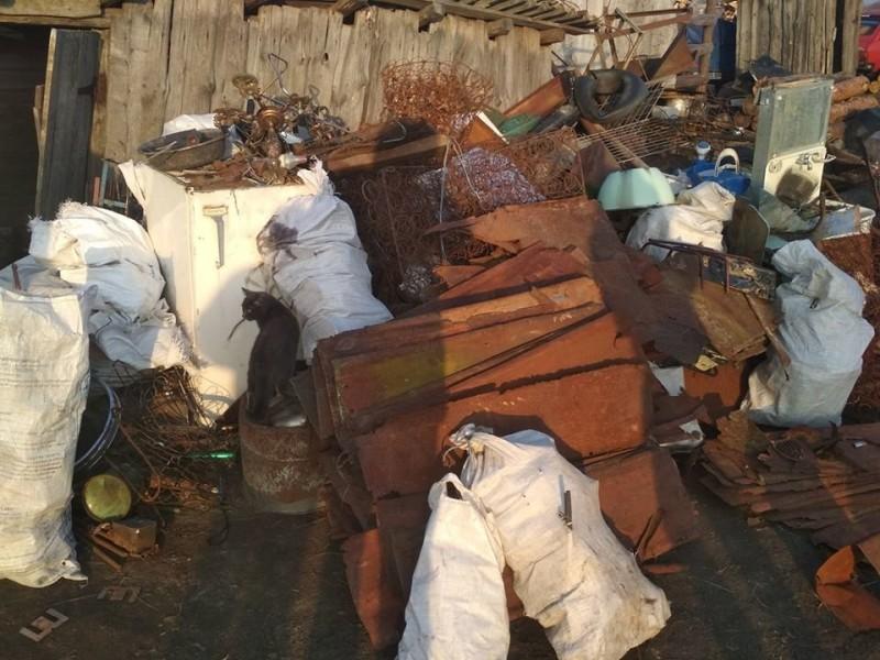"Лавочку" закрыли: житель Черниговщины организовал нелегальный пункт приёма металлолома