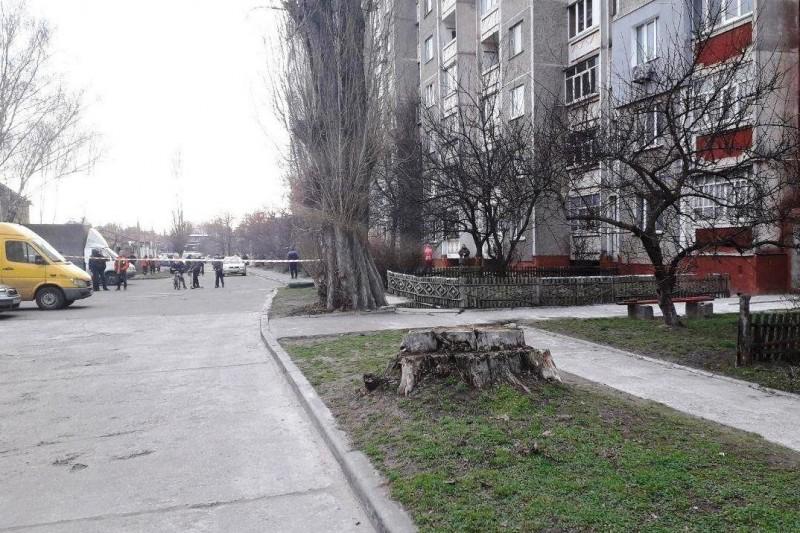 Під чернігівською багатоповерхівкою знайшли мінометну міну