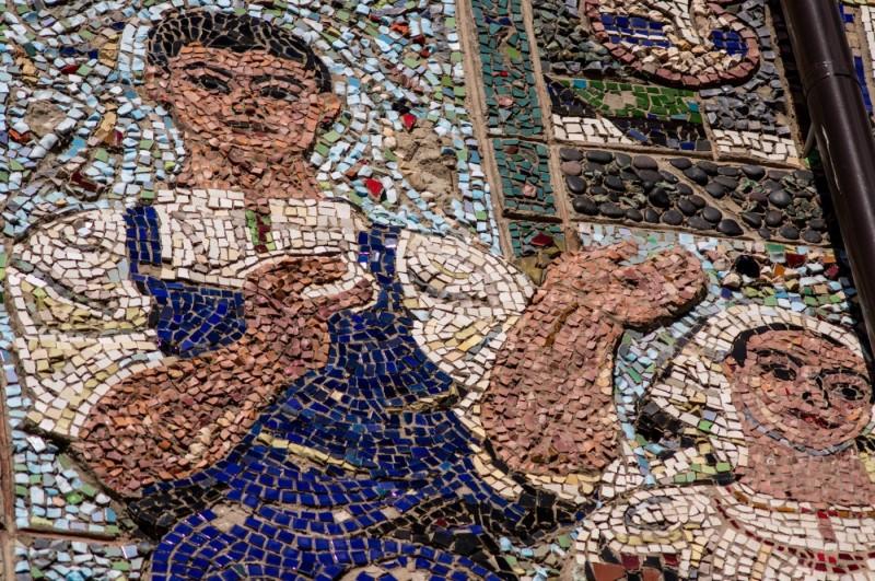 Відповідь на петицію: мозаїку на Палаці культури в Чернігові до завершення карантину не руйнуватимуть