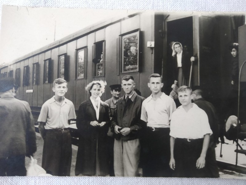 Последний звонок из 55-го года: история о женщине, которая закончила черниговскую школу 65 лет назад