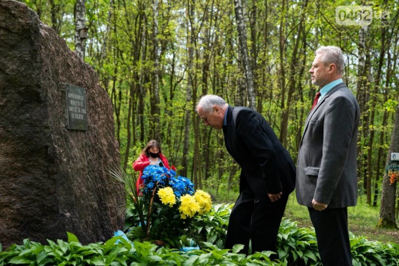 Жертв радянських репресій вшанували під Черніговом