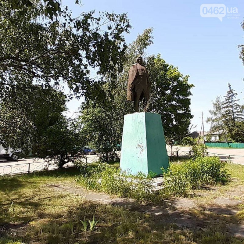 У Чернігівській області досі стоїть недокомунізований пам’ятник Кірову