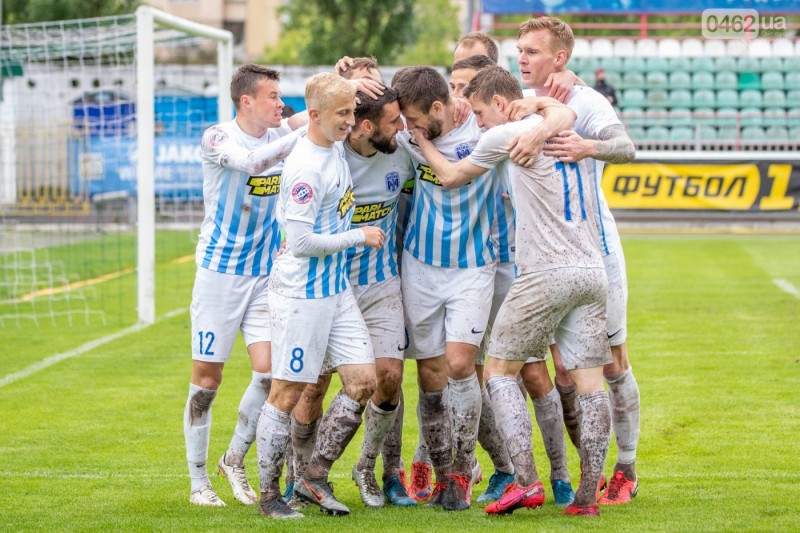 Півзахисник "Десни" про можливу перемогу над "Шахтарем": "Думаю, немає нічого неможливого"