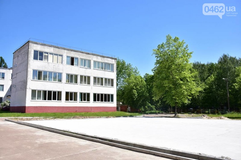 У Чернігові будують три спортивні майданчики