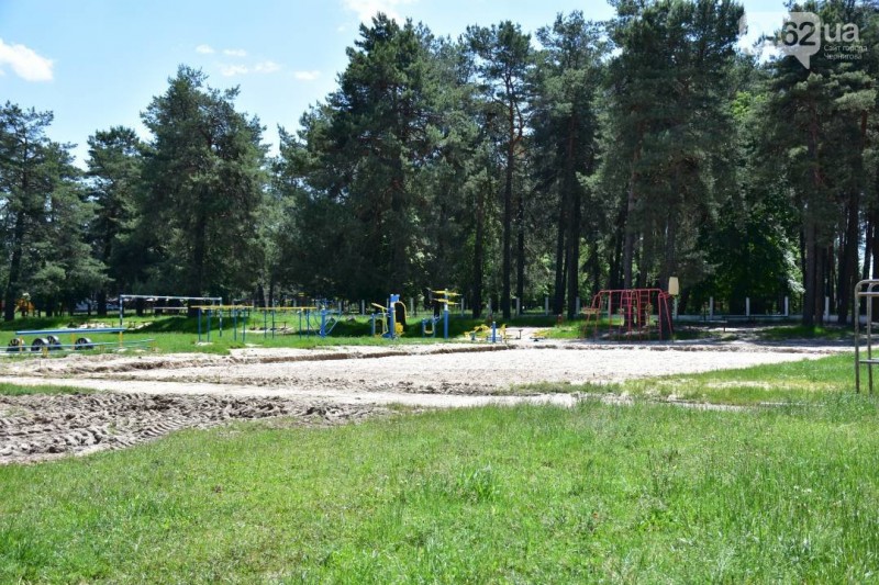 У Чернігові будують три спортивні майданчики