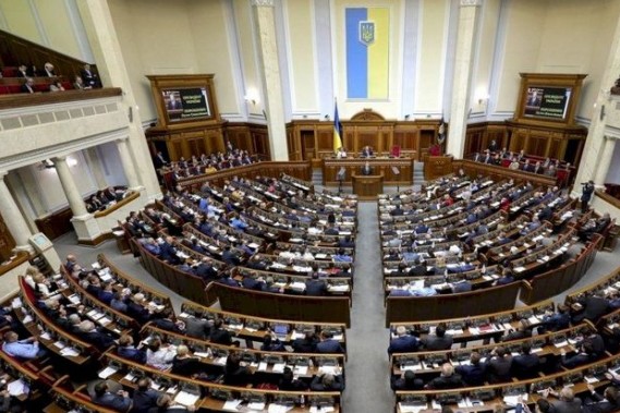 ВР заборонила штрафувати за прострочення позик під час карантину