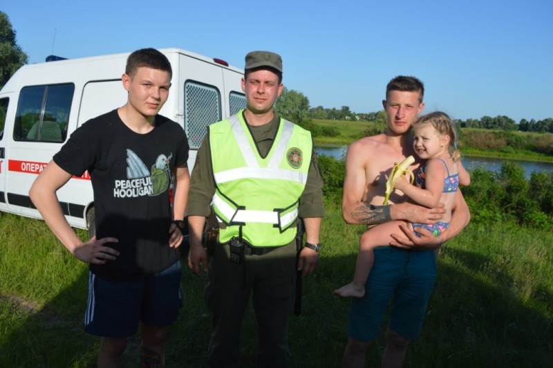 Дитину, яка загубилася в лісі неподалік Чернігова знайшли