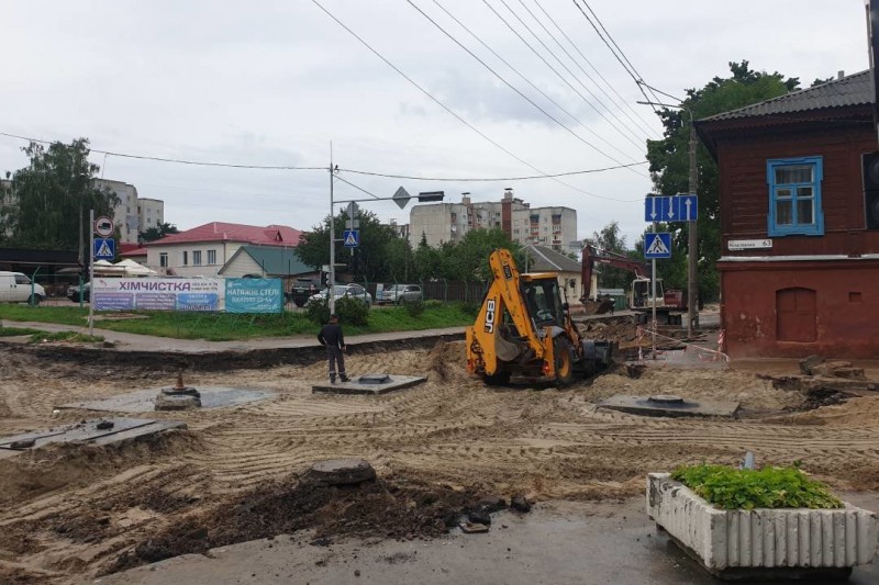 У Чернігові відкрили проїзд на перехресті вулиць Гончої та Київської: незабаром відкриття ще одного