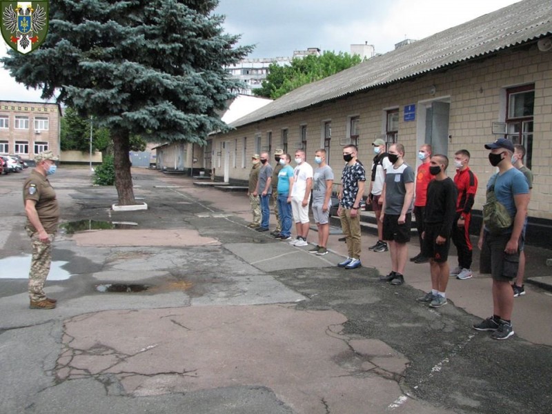 Чернігівські офіцери запасу відправились на строкову службу