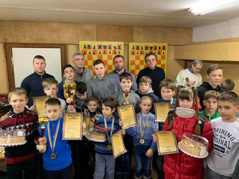 Люди: секрети виховання гросмейстерів від Юрія Стражника
