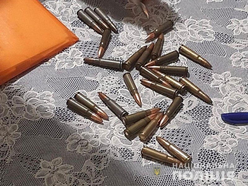 Поліцейські врятували чернігівця від самогубства з карабіну