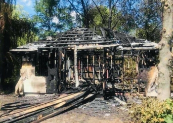 На Чернігівщині за загадкових обставин вночі згорів Весільний будинок (Фото)