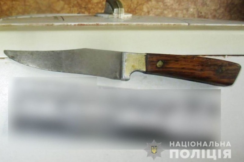 Зарізав свою співмешканку та сховався у підвалі: поліцейські затримали пенсіонера-вбивцю