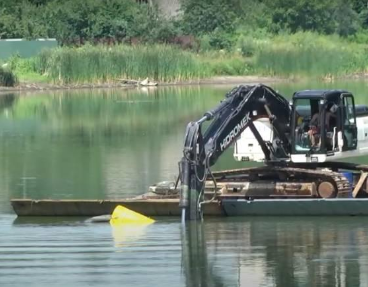 У Чернігові до кінця року повинні очистити дно Стрижня