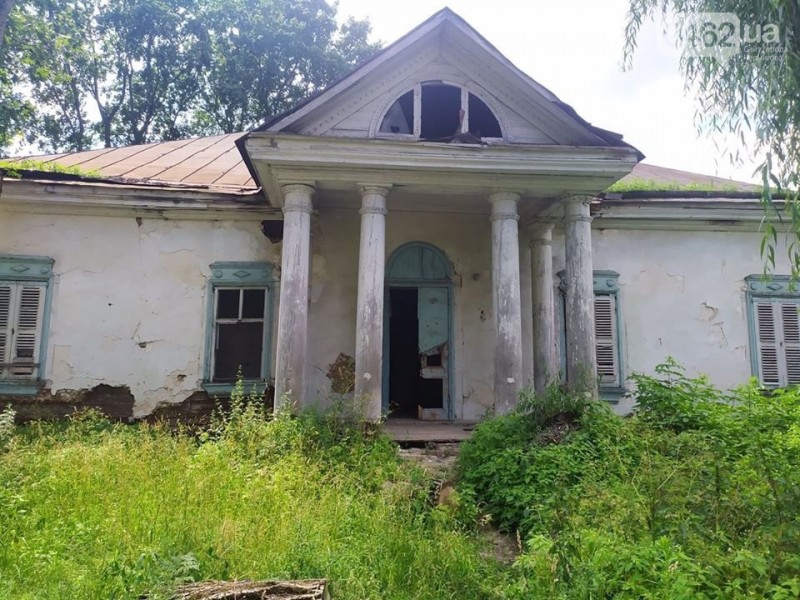 Унікальний туристичний об’єкт у Чернігівській області ось-ось знищать чиновники. Митці вимагають врятувати