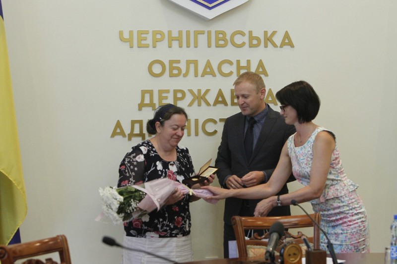 13 жінкам з Чернігівщини присвоїли почесне звання "Мати-Героїня"