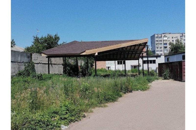 Незаконні споруди на Ремзаводі у Чернігові демонтують