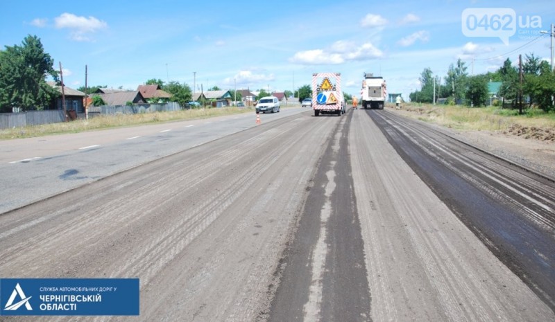 У Ріпкинському районі ремонтують дорогу ремонтують білоруси, а міст – чернігівці