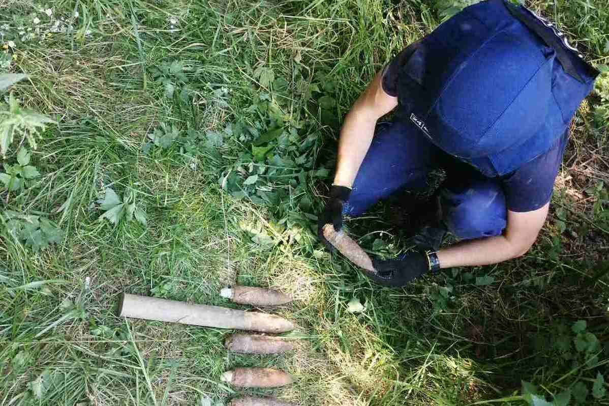 На Чернігівщині чорні археологи шукали скарби, а знайшли вибухівку