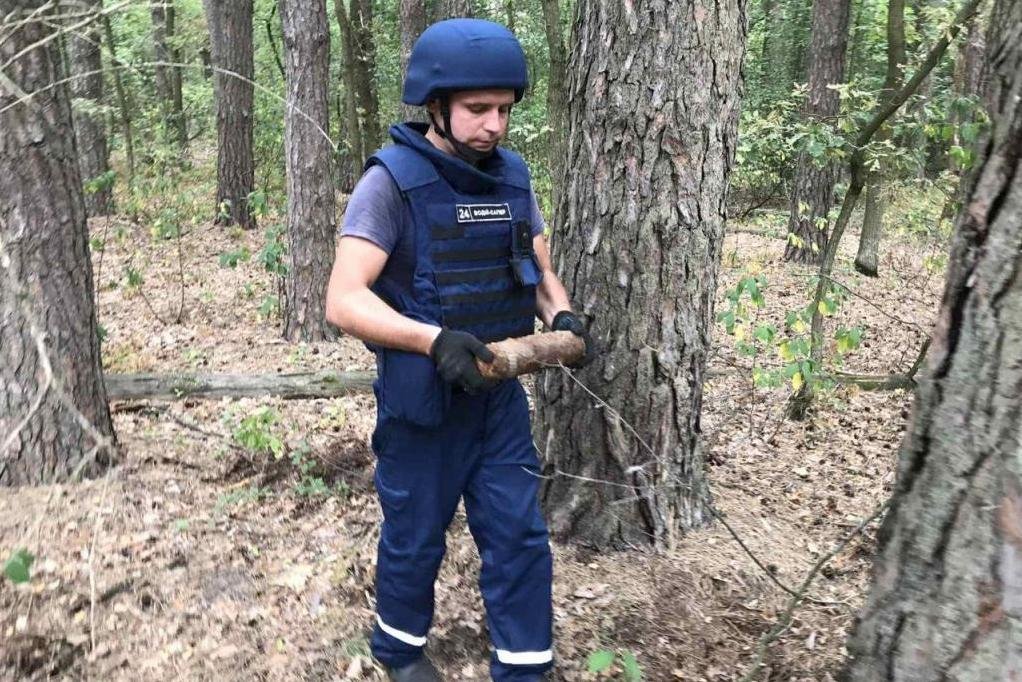У лісосмузі на Чернігівщині знайшли снаряд