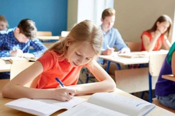 Школи Чернігова готуються до навчання у звичайному режимі