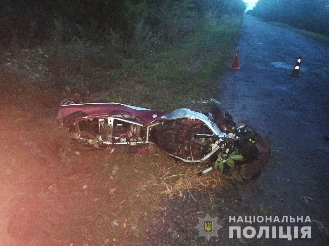 ДТП на Чернігівщині: водій мотоцикла загинув, пасажирка в лікарні