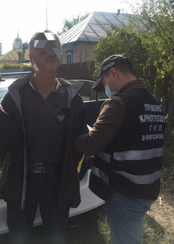Поліція Борзнянщини затримала чоловіка за підозрою в зґвалтуванні (Фото)