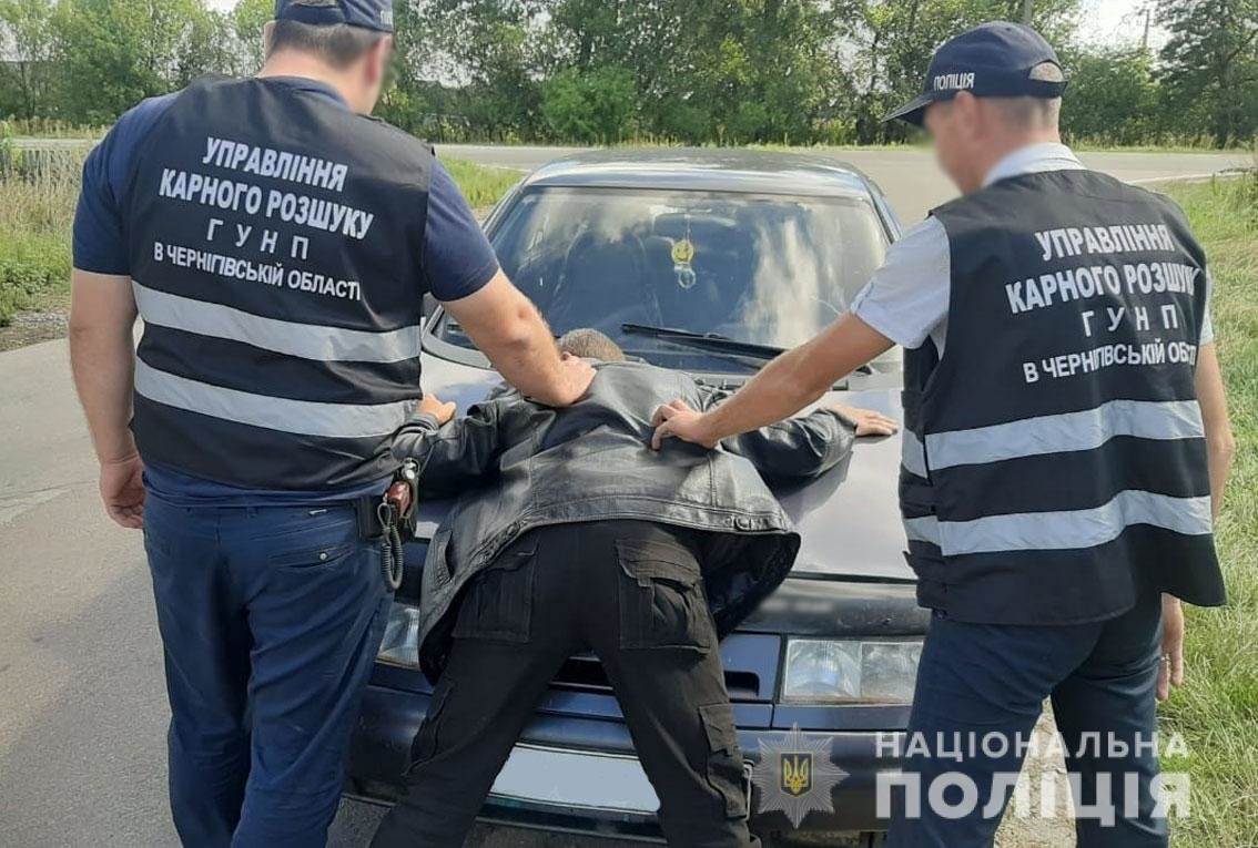Зловмисник повернувся додому у вкраденому на Чернігівщині авто