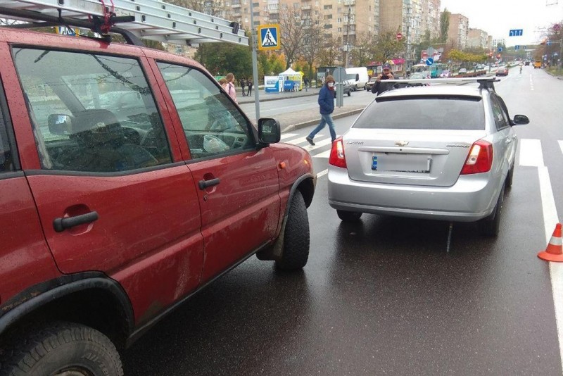 Ранкова ДТП у Чернігові: водій напідпитку в’їхав в автівку на Рокоссовського