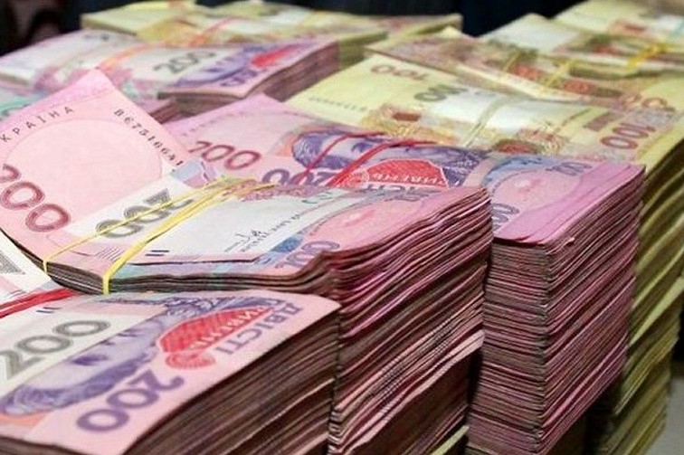 На Чернігівщині викрито злочинну схему конвертації безготівкових коштів у готівку на суму 272,4 млн гривень