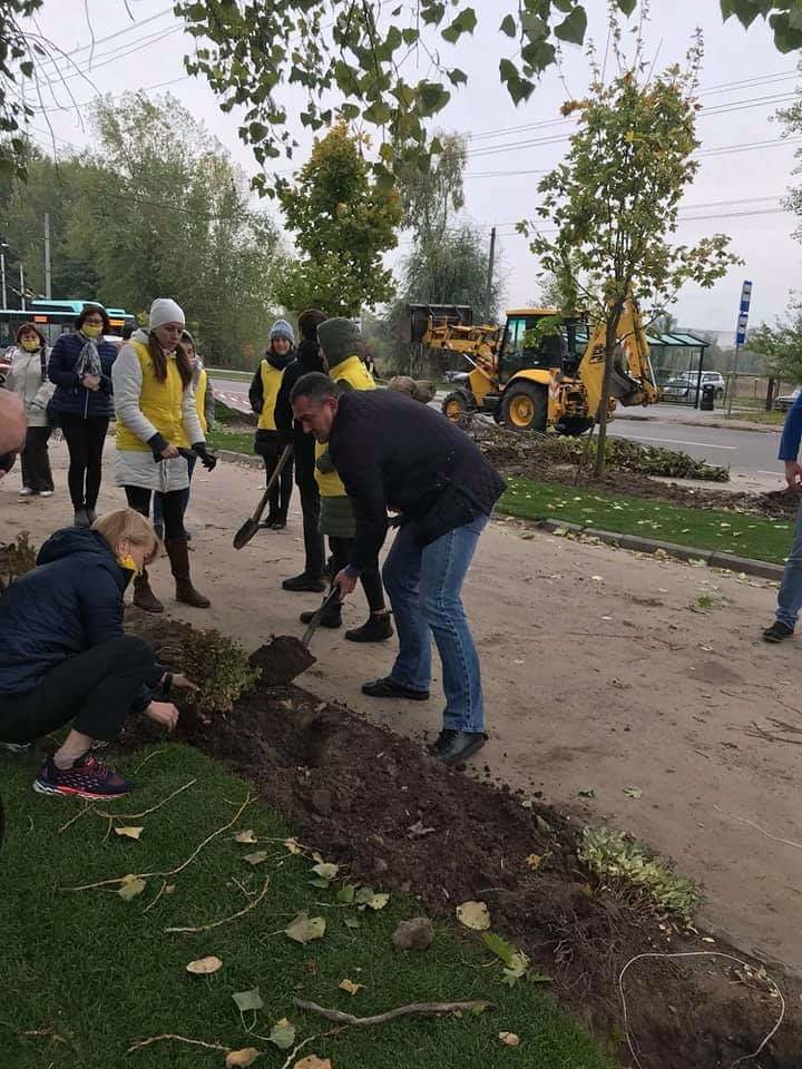 Ярослав КУЦ і Ніна ЛЕМЕШ відвідали будівництво нового міні-скверу на Масанах