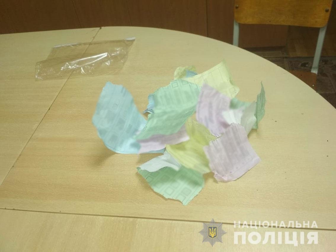 Нищили та крали бюлетені: які порушення виборчого законодавства найчастіше траплялися на Чернігівщині