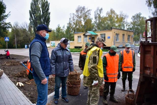 Загальноміський суботник: добрі справи разом