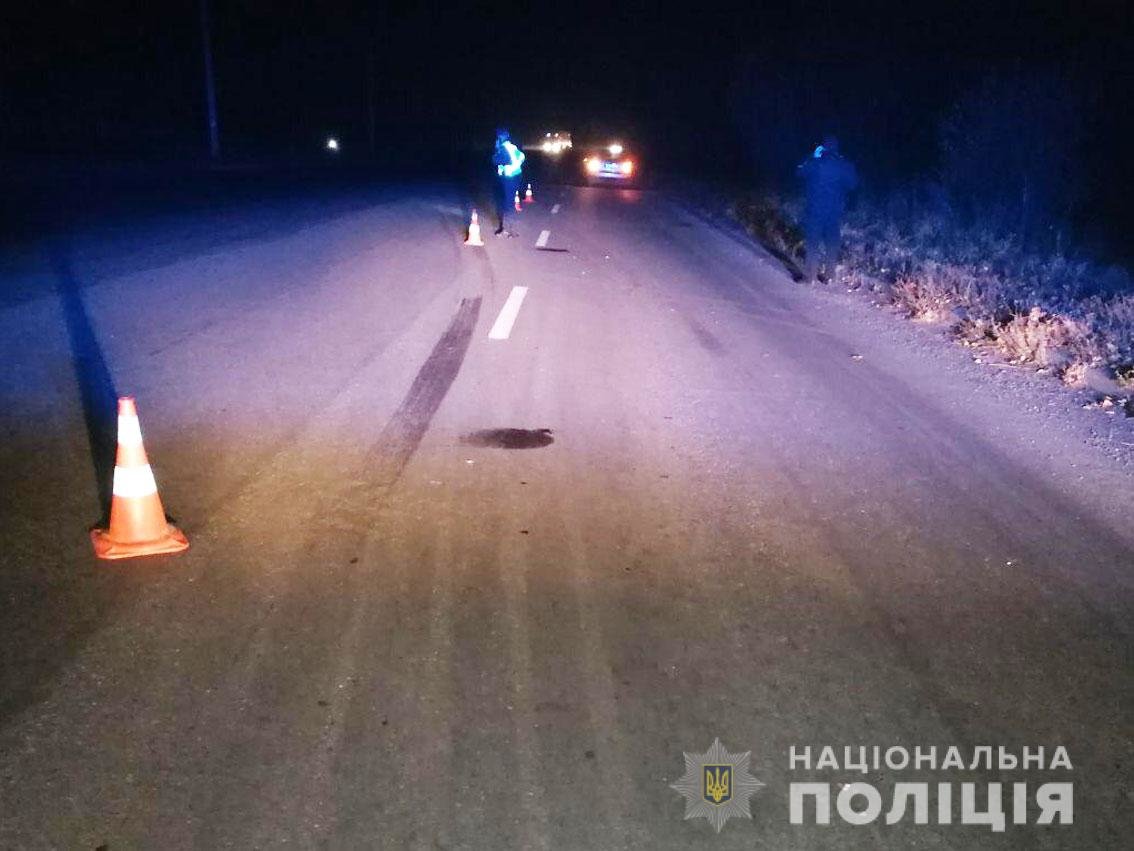 Водій автівки утік: під Черніговом збили 16-річного хлопця