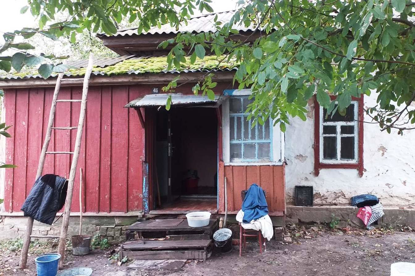 Розтопила піч та пішла: у пожежі на Чернігівщині ледь не загинули двоє дітлахів