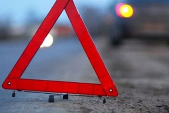 На Чернігівщині автівка зіштовхнулася з гужовою повозкою
